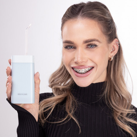 Портативный Ирригатор Revyline RL 410 Light Blue и по всему Казахстану в интернет-магазине Revyline.kz