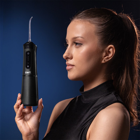 Портативный ирригатор SWIT by Revyline RL 440 Black и по всему Казахстану в интернет-магазине Revyline.kz